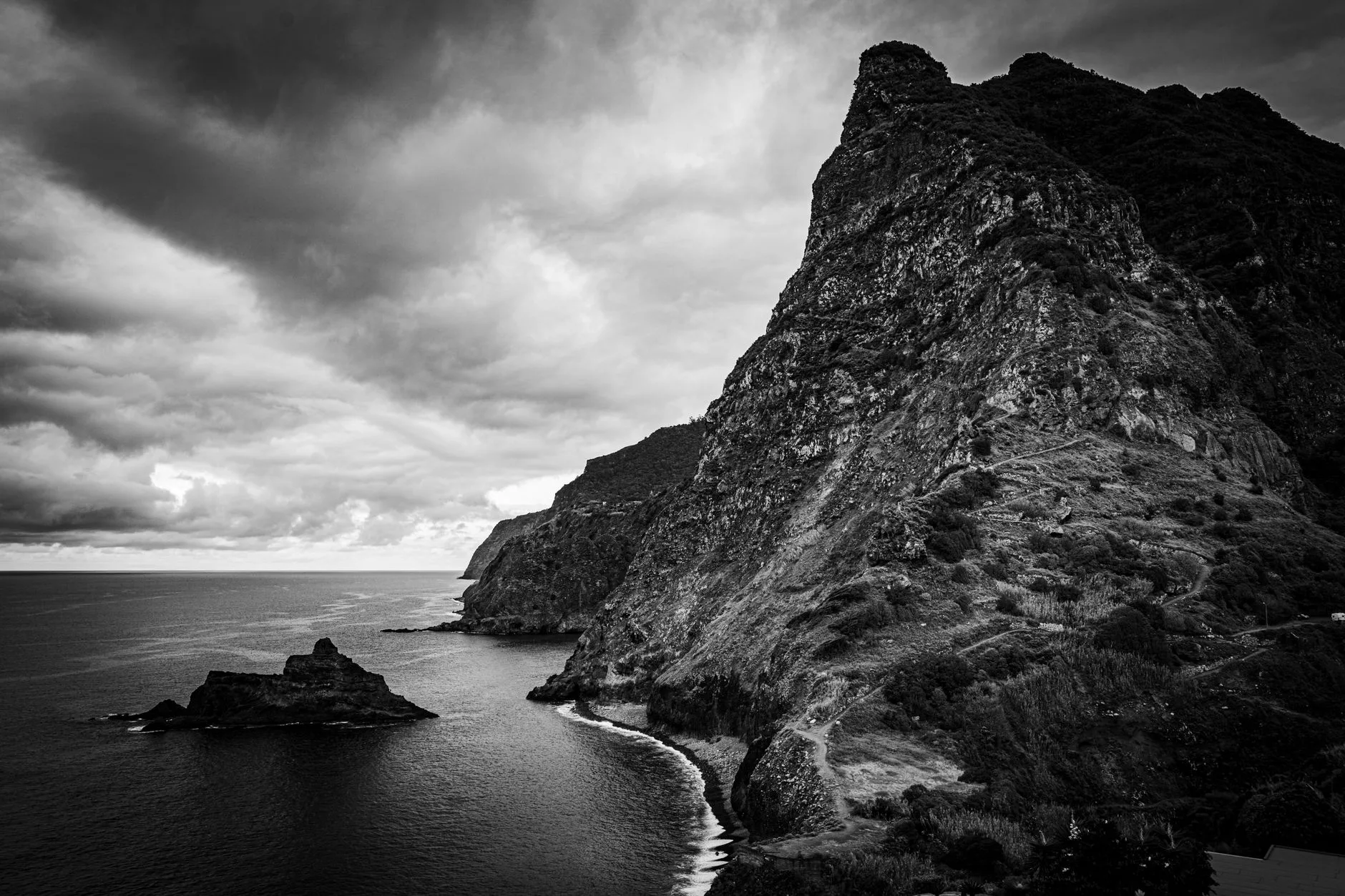 Vârfurile Madeirei în nori, privire spre Pico do Arieiro